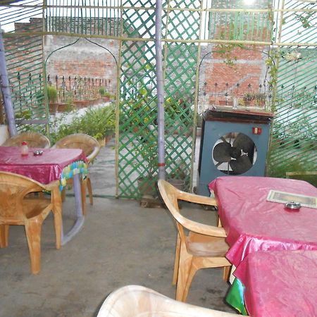 Elvis Guest House Βαρανάσι Εξωτερικό φωτογραφία