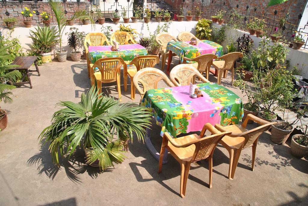 Elvis Guest House Βαρανάσι Εξωτερικό φωτογραφία